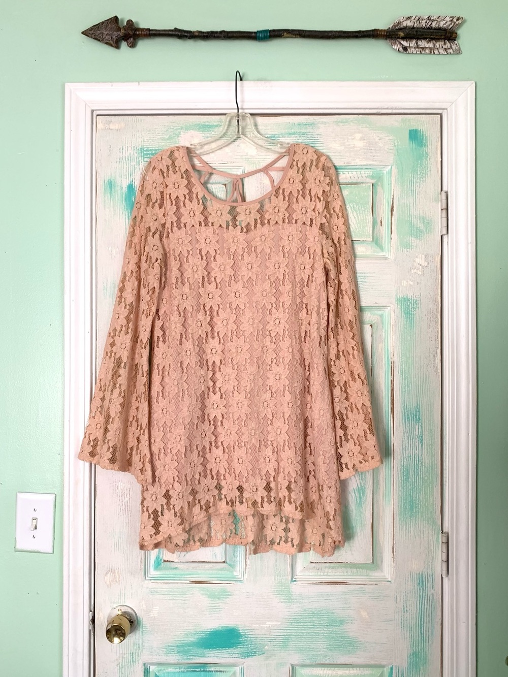 Blu Pepper Vintage Beige/Tan Lace Crotchet Mini Dress Medium